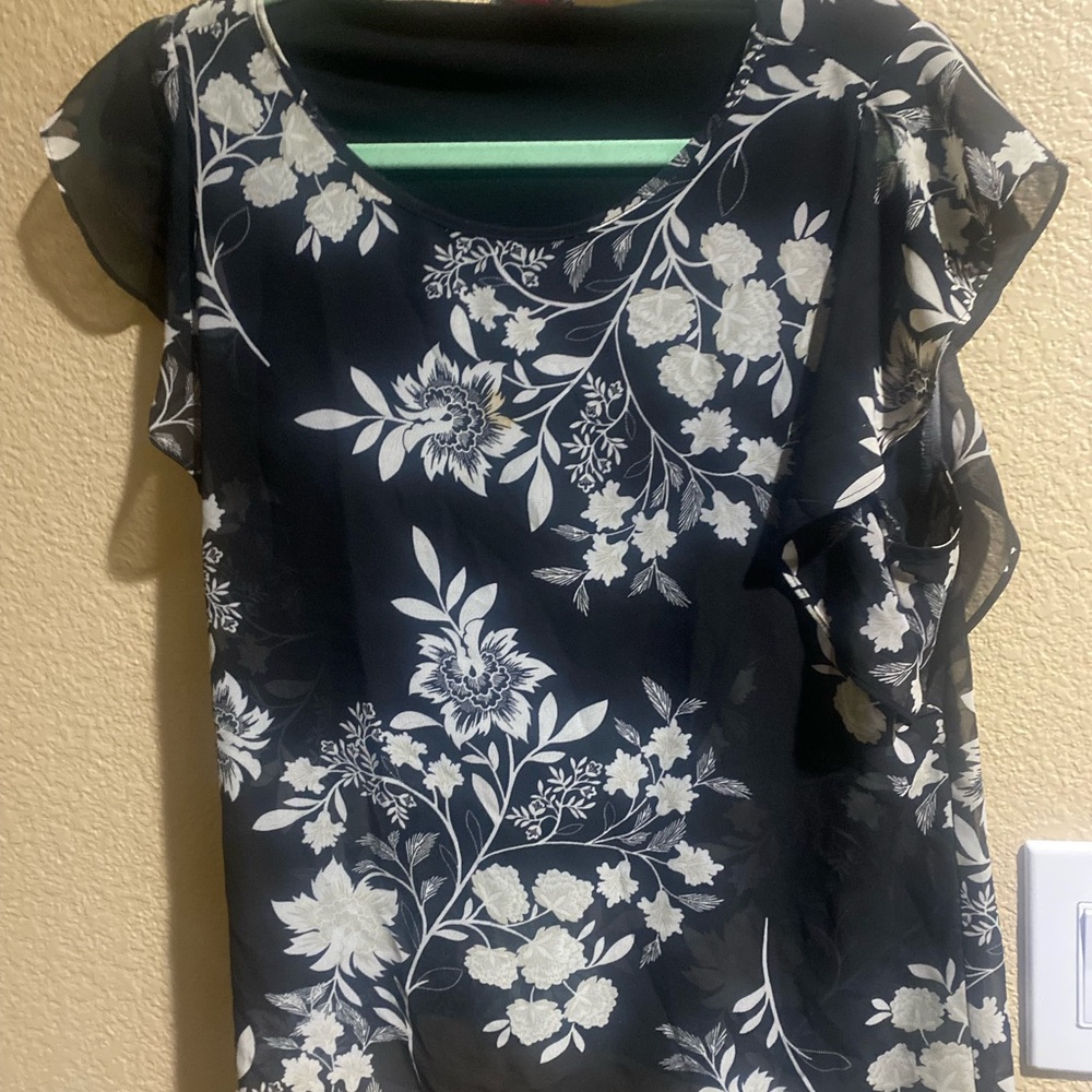 Black Floral Vince Camuto Shirt